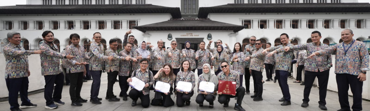 Penghargaan kepada Pegawai PU